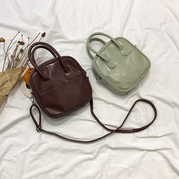 2020 sen small bag женская новая мода ретро портативный небольшой квадратный мешок высокого класса иностранный стиль плеча сорвал портфель
2020 sen small bag женская новая мода ретро портативный небольшой квадратный мешок высокого класса иностранный стиль плеча сорвал портфель