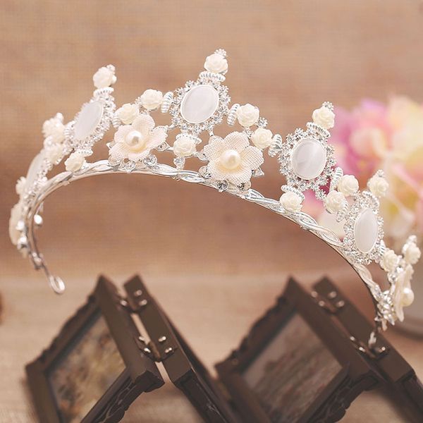 korean sen department leaves a golden crown crystal wedding wedding bride pearl tiara hair accessories exquisite, Golden;white
korean sen department leaves a golden crown crystal wedding wedding bride pearl tiara hair accessories exquisite, Golden;white