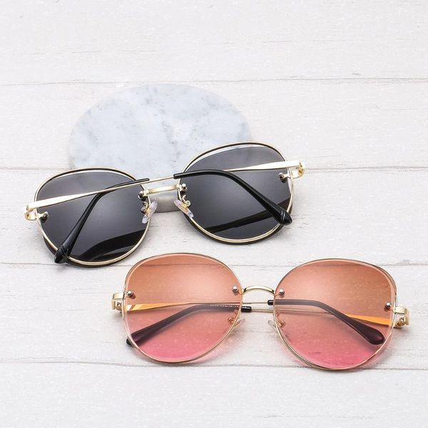 урожай марка солнцезащитных очков женщины круглые 2020 ретро металлический каркас солнцезащитные очки тень красный фиолетовый тонированные о, Blue
урожай марка солнцезащитных очков женщины круглые 2020 ретро металлический каркас солнцезащитные очки тень красный фиолетовый тонированные о, Blue