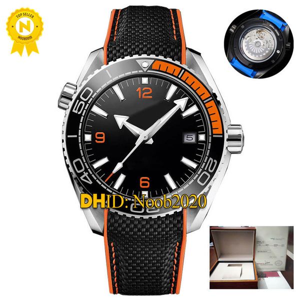 2020 luxury watches 44mm automatic movement auto date 316 stainless steel case like rubber strap surface canvas mens watch with box o2, Slivery;brown
2020 luxury watches 44mm automatic movement auto date 316 stainless steel case like rubber strap surface canvas mens watch with box o2, Slivery;brown
