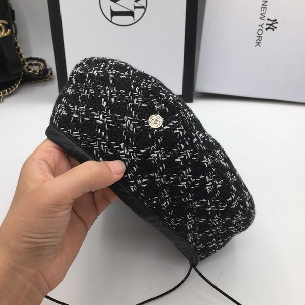 the new classic case grain beret hat adjustable painter han edition black and white joker temperament minus age tide buds hat, Blue;gray
the new classic case grain beret hat adjustable painter han edition black and white joker temperament minus age tide buds hat, Blue;gray