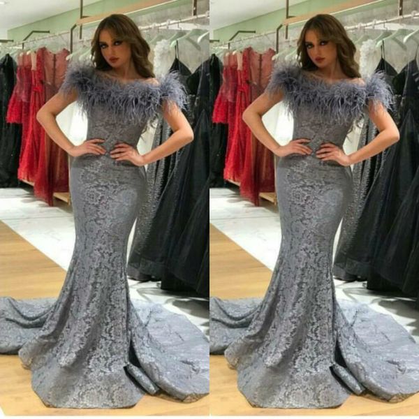 2019 gray lace mermaid evening dresses bateau feather sleeveless sweep train prom gowns plus size formal party dress special occasion, Black;red
2019 gray lace mermaid evening dresses bateau feather sleeveless sweep train prom gowns plus size formal party dress special occasion, Black;red