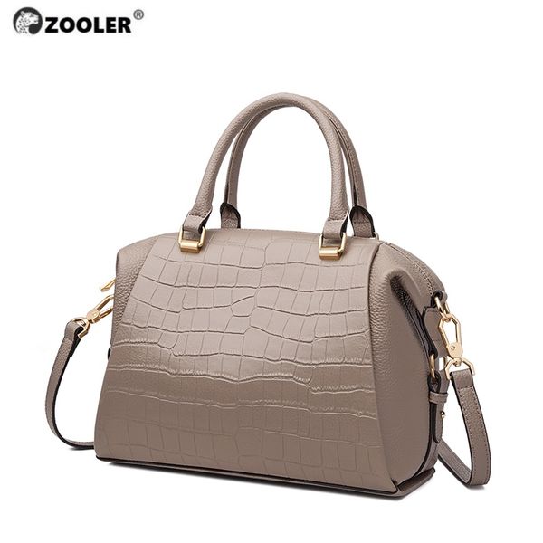 women cow handbags new soft genuine leather large capacity girl hand bags real leather shoulder bag bolsa feminina hs238
women cow handbags new soft genuine leather large capacity girl hand bags real leather shoulder bag bolsa feminina hs238