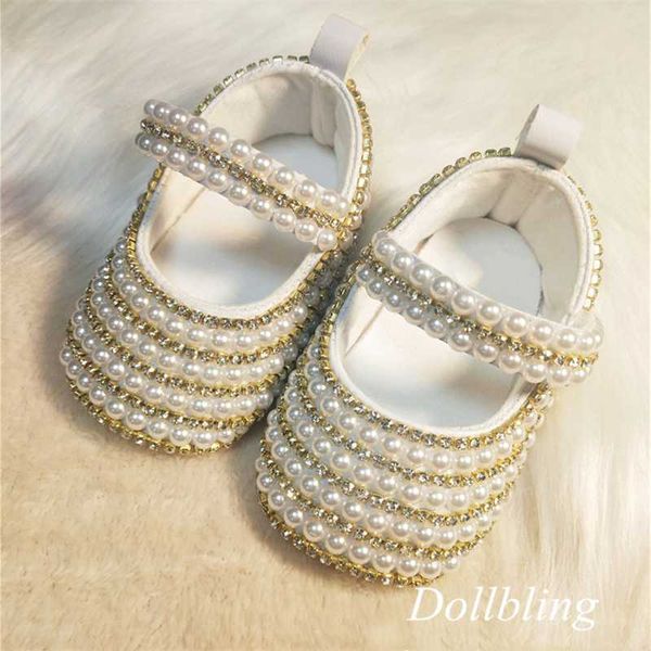 spring and autumn new girls white pearl golden buckle baby shoes baby princess shoes one hundred days old toddler
spring and autumn new girls white pearl golden buckle baby shoes baby princess shoes one hundred days old toddler
