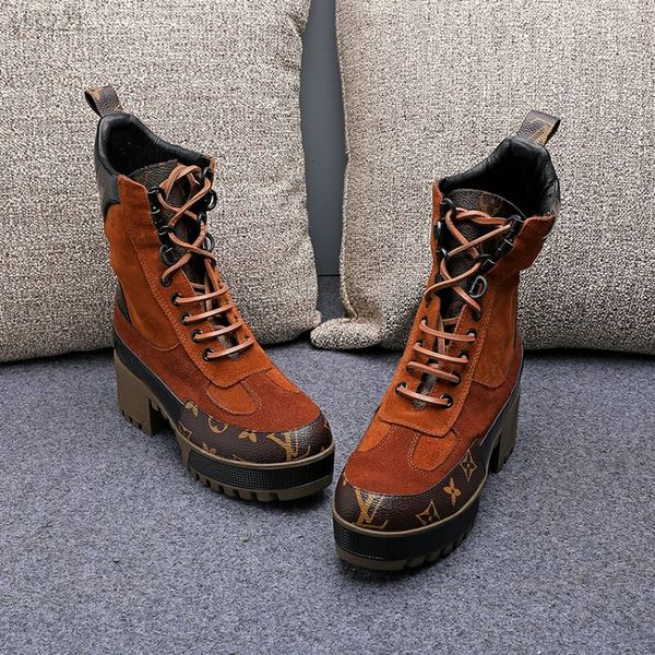 2020 europe and america ankle boots luxurious lace-up fashionable womens thick bottom waterproof heel shoes genuine leather high-end martin, Black
2020 europe and america ankle boots luxurious lace-up fashionable womens thick bottom waterproof heel shoes genuine leather high-end martin, Black