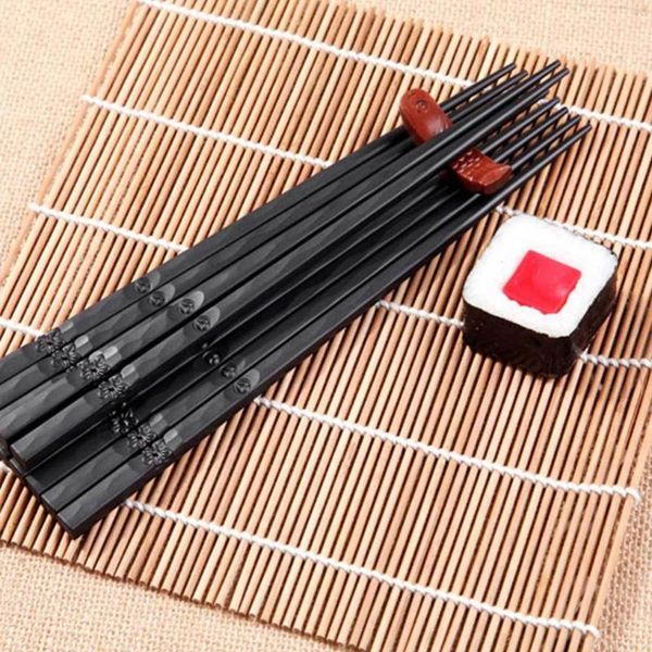 1 pair chopsticks alloy non-slip sushi sticks chop sticks set chinese gift reusable chopsticks alloy long
1 pair chopsticks alloy non-slip sushi sticks chop sticks set chinese gift reusable chopsticks alloy long