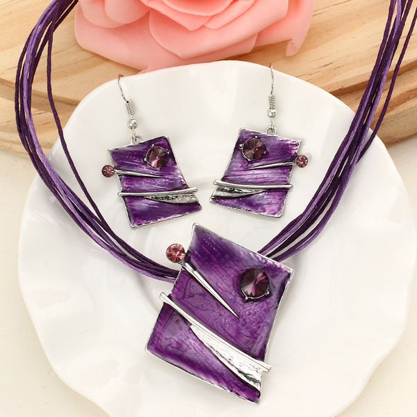 Fashion Jewelry Set Multilayer Leather Chain Square Pendant Necklaces Drop Earrings Jewelry Sets Women Wholesale Price
Fashion Jewelry Set Multilayer Leather Chain Square Pendant Necklaces Drop Earrings Jewelry Sets Women Wholesale Price