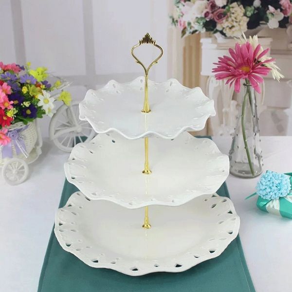 1 set kitchen tool 3 tier cake plate stand handle crown fitting metal wedding party for wedding birthday party afternoon tea dishes plates
1 set kitchen tool 3 tier cake plate stand handle crown fitting metal wedding party for wedding birthday party afternoon tea dishes plates