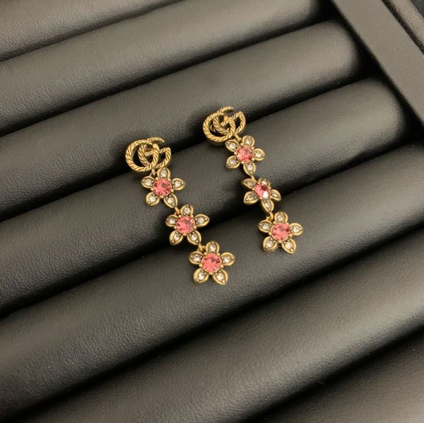 2020 new fashion classical flower earrings retro temperament elegant high-quality gifts, Silver
2020 new fashion classical flower earrings retro temperament elegant high-quality gifts, Silver