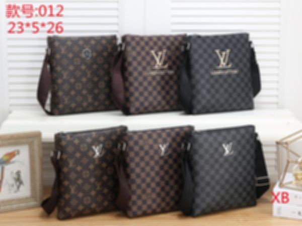 012 the new fashion joker male model in 2020 is a large business hand bag large capacity casual man bag envelope wallet
012 the new fashion joker male model in 2020 is a large business hand bag large capacity casual man bag envelope wallet