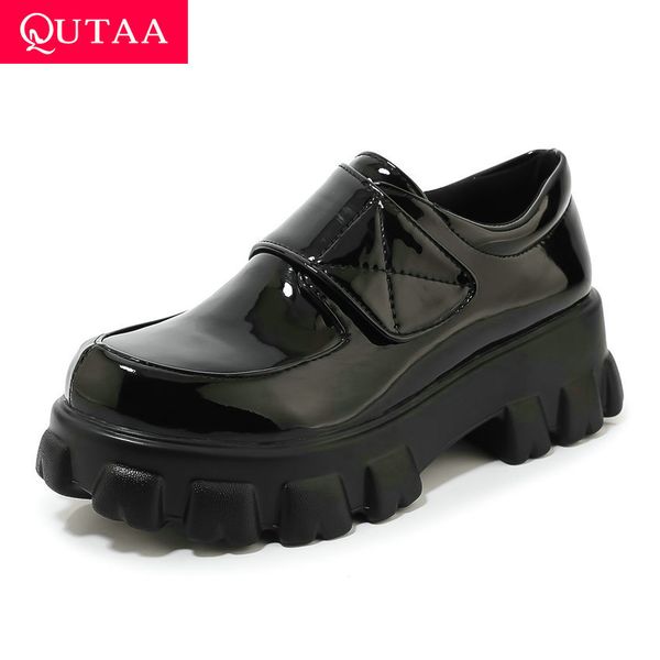 qutaa 2020 pu patent leather platform antiskid ankle boots round toe square heel hook&loop autumn winter women shoes size 34-43, Black
qutaa 2020 pu patent leather platform antiskid ankle boots round toe square heel hook&loop autumn winter women shoes size 34-43, Black