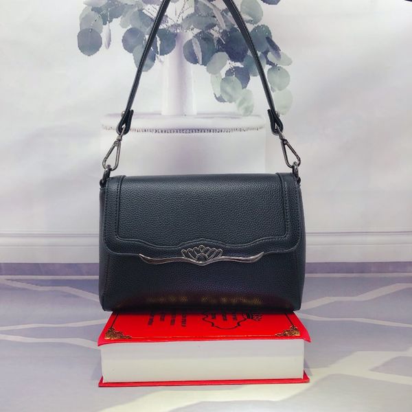 shiqilina fashion leather women's shoulder bag casual tote bolso mujer designer bags for women 2019 new inclined shoulder bag
shiqilina fashion leather women's shoulder bag casual tote bolso mujer designer bags for women 2019 new inclined shoulder bag