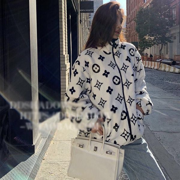 coral fleece simple commute, full body printed men and women alike warm coat, Black
coral fleece simple commute, full body printed men and women alike warm coat, Black