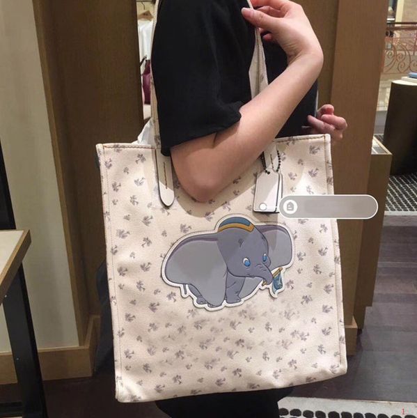 2020 designer shoulder bag canvas bags little elephant pattern high-capacity 3 item number white color cfy2001071
2020 designer shoulder bag canvas bags little elephant pattern high-capacity 3 item number white color cfy2001071