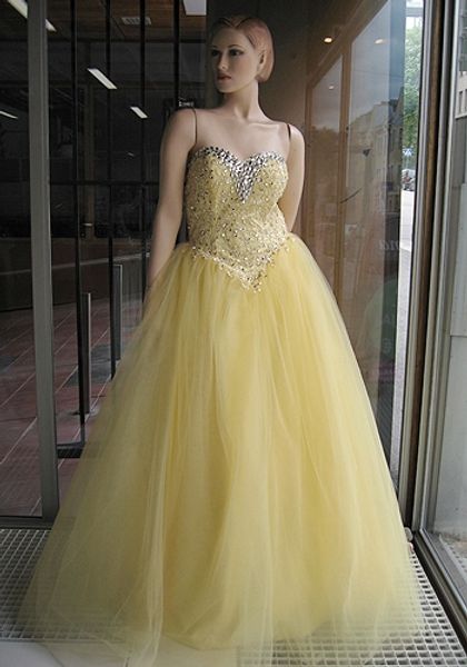 custom made bright simple glittery beaded neckline prom party dress wedding evening gown vestido de festa, White;black
custom made bright simple glittery beaded neckline prom party dress wedding evening gown vestido de festa, White;black