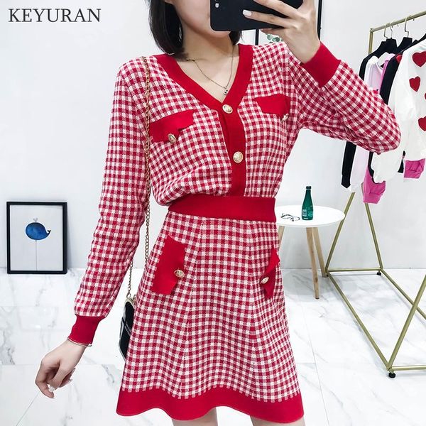 new 2018 autumn new knitting sweater plaid 2 piece set women single breasted cardigans and mini skirt suit christmas gift l2442, Gray
new 2018 autumn new knitting sweater plaid 2 piece set women single breasted cardigans and mini skirt suit christmas gift l2442, Gray