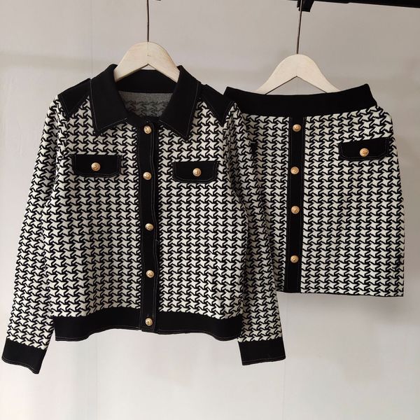 ladies skirt 2020 spring new fashion lapel plaid long sleeve knit cardigan half skirt two-piece sweater skirt size s-l women's sweater, White
ladies skirt 2020 spring new fashion lapel plaid long sleeve knit cardigan half skirt two-piece sweater skirt size s-l women's sweater, White