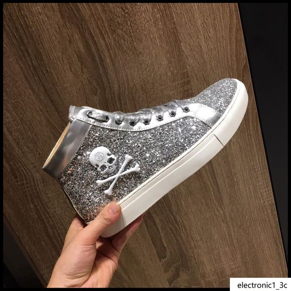 2019fd spring and autumn men s casual sports shoes high-belt travel sneakers, with micro-standard, with the original box fast delivery
2019fd spring and autumn men s casual sports shoes high-belt travel sneakers, with micro-standard, with the original box fast delivery