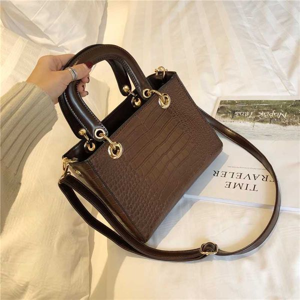 2019 tote messenger bag women bag female leather handbag vintage ladies shoulder crossbody bags for women black
2019 tote messenger bag women bag female leather handbag vintage ladies shoulder crossbody bags for women black