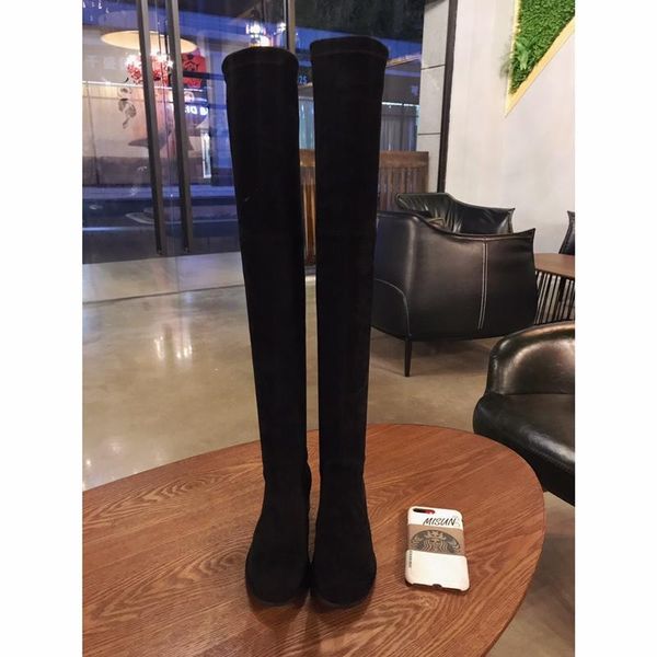 autumn and winter new boots designer lady's painted boots, elastic shoes, slim legs, trim feet, luxury fashion, luxury women's, Black
autumn and winter new boots designer lady's painted boots, elastic shoes, slim legs, trim feet, luxury fashion, luxury women's, Black