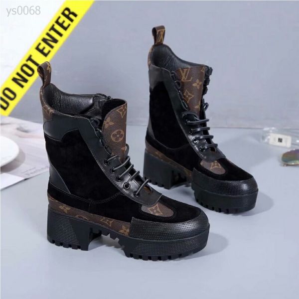 2020 trend european women's boots fashion thick high-heeled round head lace-up short tube cowhide print color-matching martin boots, Black
2020 trend european women's boots fashion thick high-heeled round head lace-up short tube cowhide print color-matching martin boots, Black