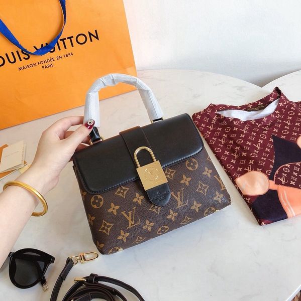 fashion vintage handbags women waliets for women leather chain crossbody and shoulder bags - 25852
fashion vintage handbags women waliets for women leather chain crossbody and shoulder bags - 25852