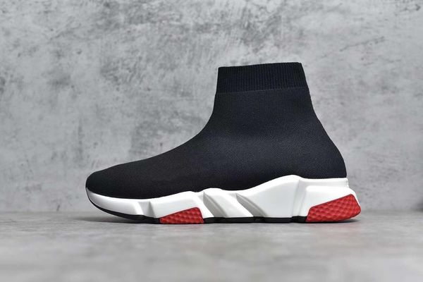 2019 new quality knit speed trainer high race runners socks shoes mens womens sneakers black white slip-on triple s casual shoes t07 
2019 new quality knit speed trainer high race runners socks shoes mens womens sneakers black white slip-on triple s casual shoes t07