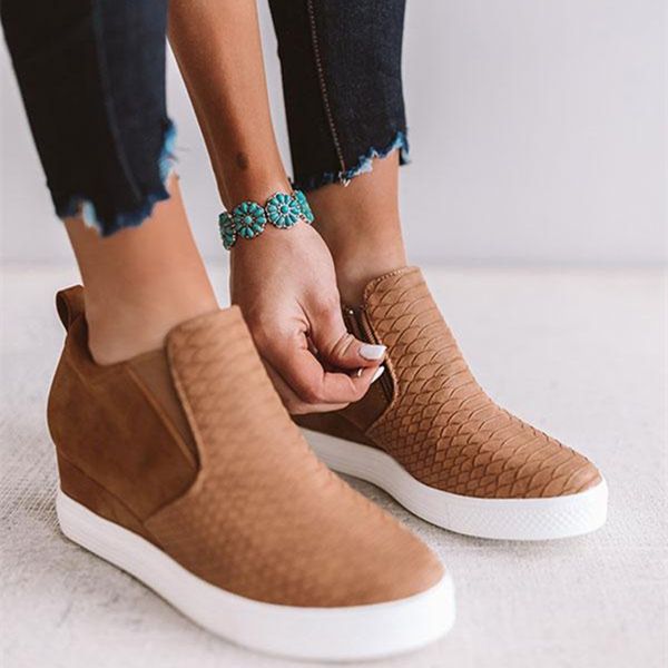 oeak women sneakers femme vulcanized shoes ladies' casual slip on ladies flat shoe women fashion retro sneakers / autumn, Black
oeak women sneakers femme vulcanized shoes ladies' casual slip on ladies flat shoe women fashion retro sneakers / autumn, Black
