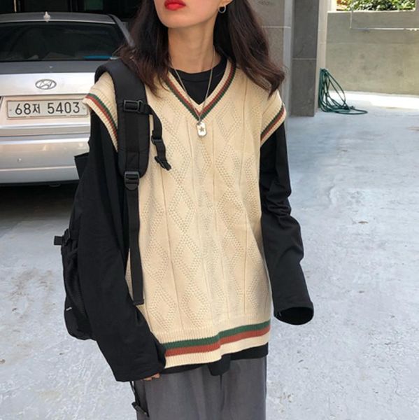 women's vests 2 colors 2021 autumn and winter korean style v neck knitted plaid sleeveless vest sweaters womens pullovers (f1426), Black;white
women's vests 2 colors 2021 autumn and winter korean style v neck knitted plaid sleeveless vest sweaters womens pullovers (f1426), Black;white