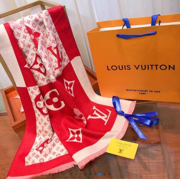 2019 newluxury brand long scarf size 180x70cm women autumn red heart cashmere scarf warm cotton scarves plaid shawls, Blue;gray
2019 newluxury brand long scarf size 180x70cm women autumn red heart cashmere scarf warm cotton scarves plaid shawls, Blue;gray