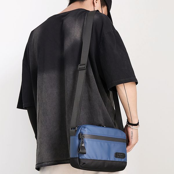 original design fashion mobile phone bag square bag shoulder & oxford cloth messenger hip-hop width 15cm height 17cm
original design fashion mobile phone bag square bag shoulder & oxford cloth messenger hip-hop width 15cm height 17cm