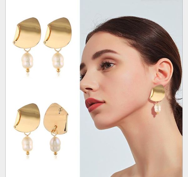 fashionable design special freshwater pearl earrings irregular metal earrings, Golden;silver
fashionable design special freshwater pearl earrings irregular metal earrings, Golden;silver
