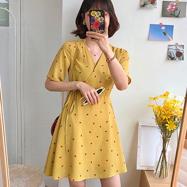 women's fashion floral print dress v-neck short sleeve elegant casual lace up a-line dress, Black;gray
women's fashion floral print dress v-neck short sleeve elegant casual lace up a-line dress, Black;gray