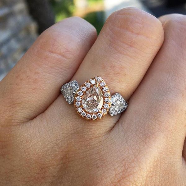 modyle 2019 new gold and silver color white cz stone engagement ring for woman dropshipping, Slivery;golden
modyle 2019 new gold and silver color white cz stone engagement ring for woman dropshipping, Slivery;golden