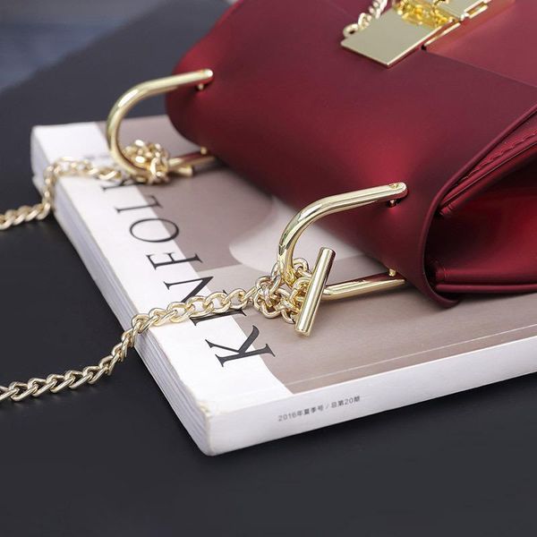 designer- bags luxury designer bag fashion piggy pack classic colored lady pack lock and buckle lady single shoulder slant bag new arrival
designer- bags luxury designer bag fashion piggy pack classic colored lady pack lock and buckle lady single shoulder slant bag new arrival