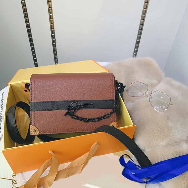 designer luxury handbag l flower shoulder bag crossbody messenger new style purse bag chain strap ladies purse bag
designer luxury handbag l flower shoulder bag crossbody messenger new style purse bag chain strap ladies purse bag