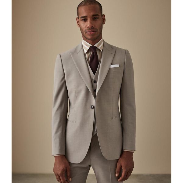 grey three piece tuxedos groomsmen tuxedos groom wear classic style peaked lapel three piece business party men suits, Black;gray
grey three piece tuxedos groomsmen tuxedos groom wear classic style peaked lapel three piece business party men suits, Black;gray