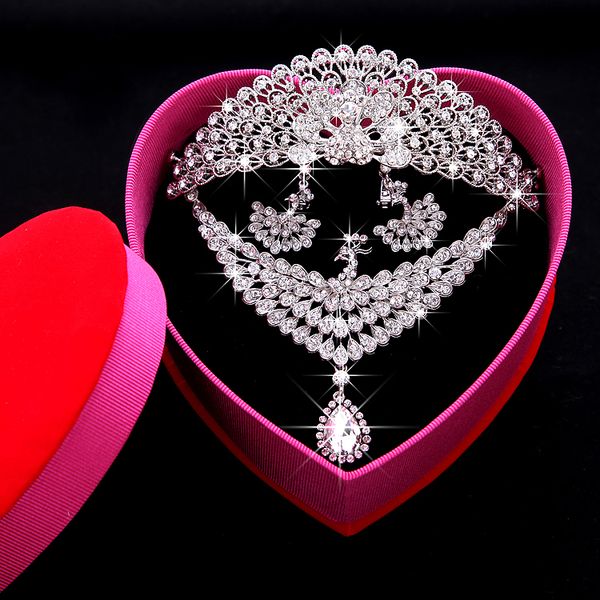 luxurious bridal accessories 2020 silver crystal bridal jewelry sets necklace earrings crown wedding jewelry accessories christmas gift, White
luxurious bridal accessories 2020 silver crystal bridal jewelry sets necklace earrings crown wedding jewelry accessories christmas gift, White