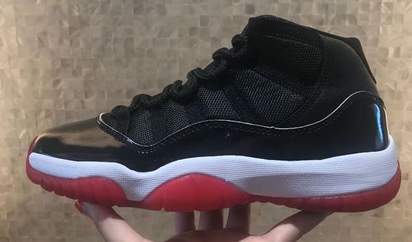 2020 new arrival 11s low high black red leather meshes outdoor shoes shoes size 40-47
2020 new arrival 11s low high black red leather meshes outdoor shoes shoes size 40-47