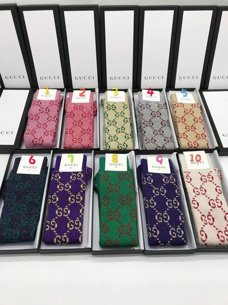 25 цветов марка дизайнер с коробкой знаменитое письмо долго носки новый хлопок носок монтажн brand design g женщин носки a04, Black
25 цветов марка дизайнер с коробкой знаменитое письмо долго носки новый хлопок носок монтажн brand design g женщин носки a04, Black