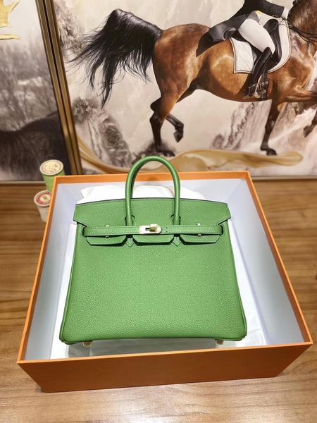 factory oe sale" green,yellow orginal brand handbag,designed purse ,made by calf, lamb skin,crocodile skin,fast delivery
factory oe sale" green,yellow orginal brand handbag,designed purse ,made by calf, lamb skin,crocodile skin,fast delivery