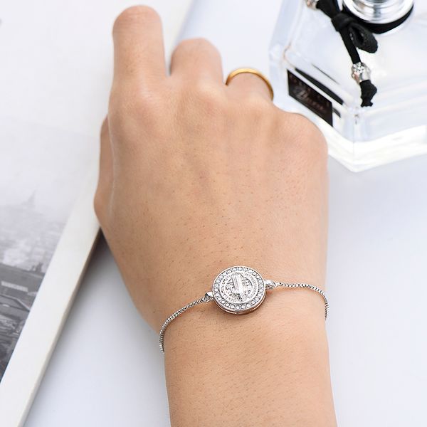 pipitree god father jesus bracelet religious jewelry adjustable chain brass cubic zirconia round charm bracelets for women men, Golden;silver
pipitree god father jesus bracelet religious jewelry adjustable chain brass cubic zirconia round charm bracelets for women men, Golden;silver