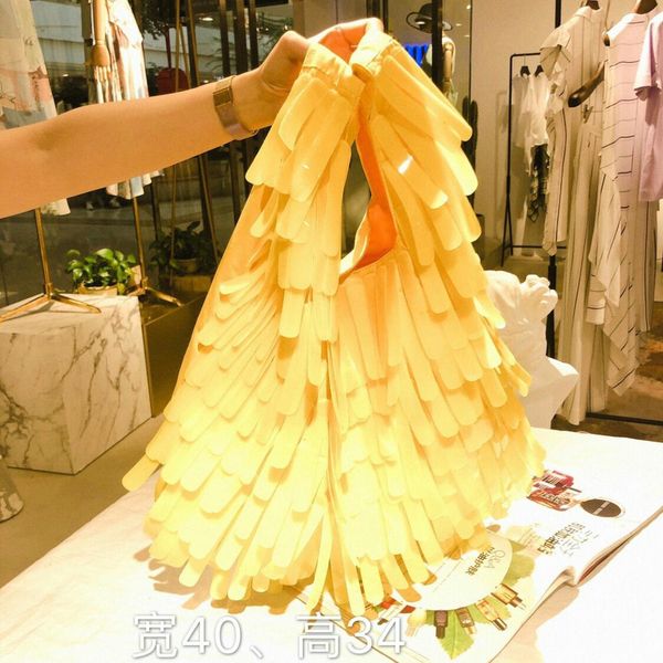 конструктор кисточкой желтые блестки женские сумки повседневные сумки tote dinner ручная сумка новые сумки сумки женщины известные бренды ко
конструктор кисточкой желтые блестки женские сумки повседневные сумки tote dinner ручная сумка новые сумки сумки женщины известные бренды ко