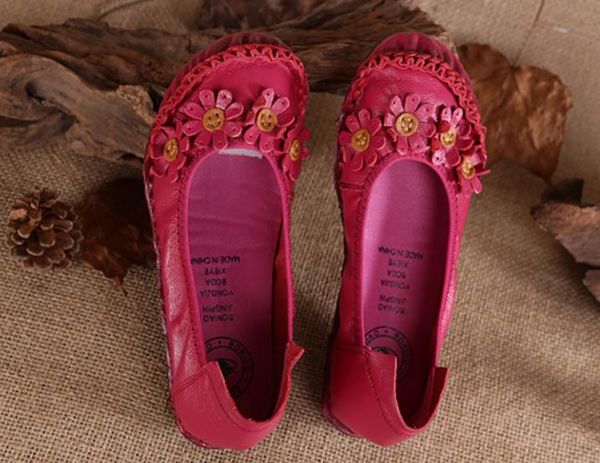 women's shoes in spring and autumn flat bottom round head comfortable soft flower mother @707, Black
women's shoes in spring and autumn flat bottom round head comfortable soft flower mother @707, Black