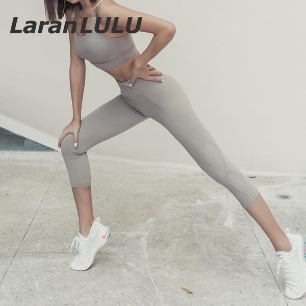 summer gauze stitching mesh running tights sport yoga leggings women compression 3/4 pants stretchy sportlegging fitness, Black;blue
summer gauze stitching mesh running tights sport yoga leggings women compression 3/4 pants stretchy sportlegging fitness, Black;blue