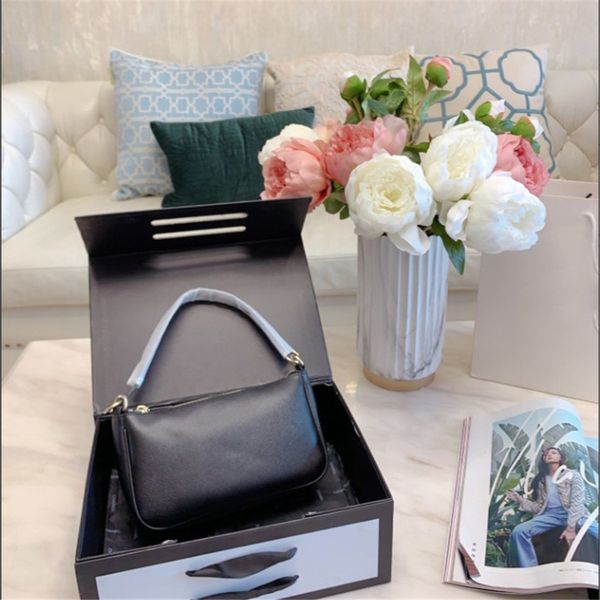 Fashion Color Designer Shoulder Bag Messenger Crossbody Zip Handbag Crescent Bag CFY2004014//
Fashion Color Designer Shoulder Bag Messenger Crossbody Zip Handbag Crescent Bag CFY2004014//