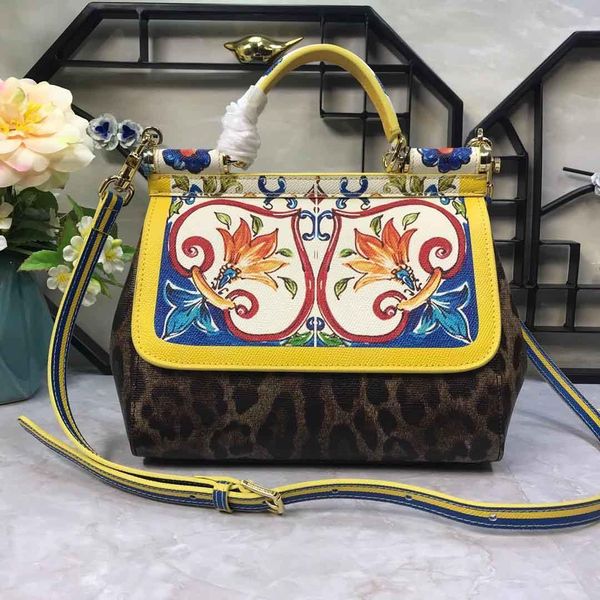 2019 new fashion designer real leather crossbody bags woman handbags strap shoulder bags
2019 new fashion designer real leather crossbody bags woman handbags strap shoulder bags