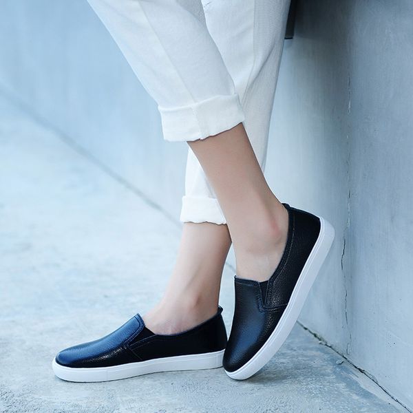 2121 women leather loafers fashion ballet flats sliver white black shoes woman slip on loafers boat shoes moccasins 
2121 women leather loafers fashion ballet flats sliver white black shoes woman slip on loafers boat shoes moccasins