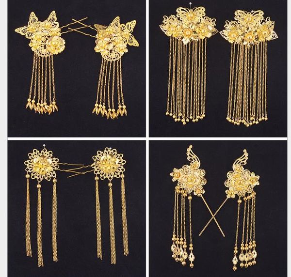 cheongsam, phoenix crown, golden headdress, bride's dragon and phoenix jacket hair hairpin, shake hair, comb fringes and accessories, Slivery;golden
cheongsam, phoenix crown, golden headdress, bride's dragon and phoenix jacket hair hairpin, shake hair, comb fringes and accessories, Slivery;golden