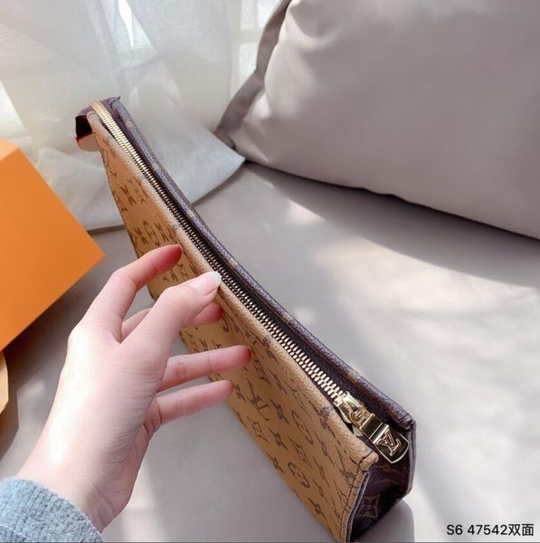2020 fashion classic lady retro zipper small square bag with hand bag one shoulder bag
2020 fashion classic lady retro zipper small square bag with hand bag one shoulder bag